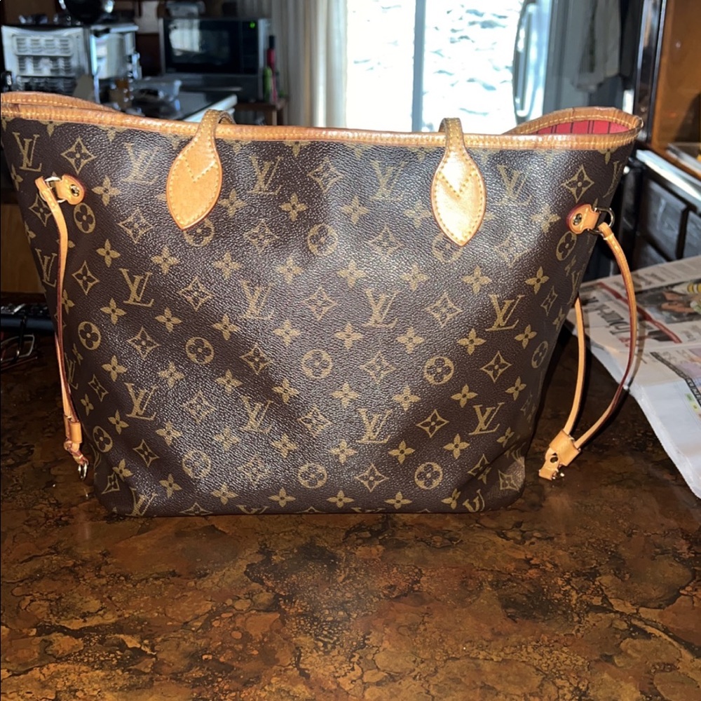 Louis Vuitton Neverfull MM